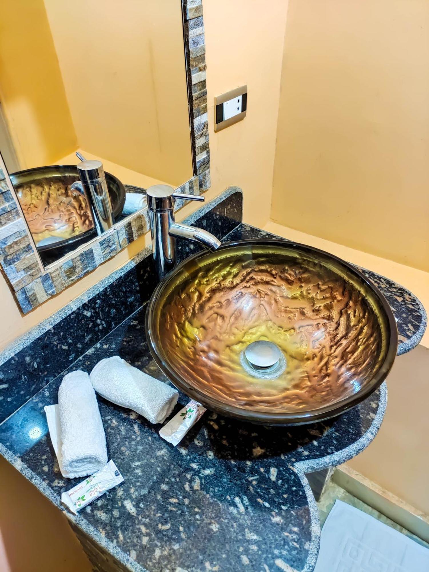 Hadouta Masreya Nubian Guest House Aswan Ngoại thất bức ảnh